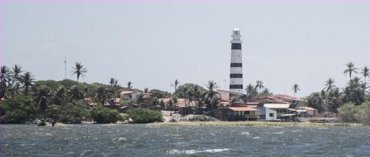 Farol de Mandacaru no Rio Preguiças, no circuito de Caburé